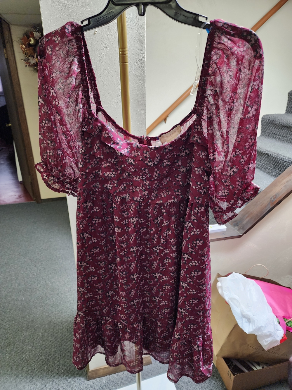 Altar'd State Sz L Women’s Floral Puff-Sleeve Dress in Burgundy